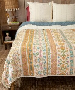 Natural Life Border Print Stitch Quilt