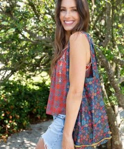 Natural Life On-The-Go Tote NEW & TRENDING 21 Natural Life On-The-Go Tote NEW & TRENDING