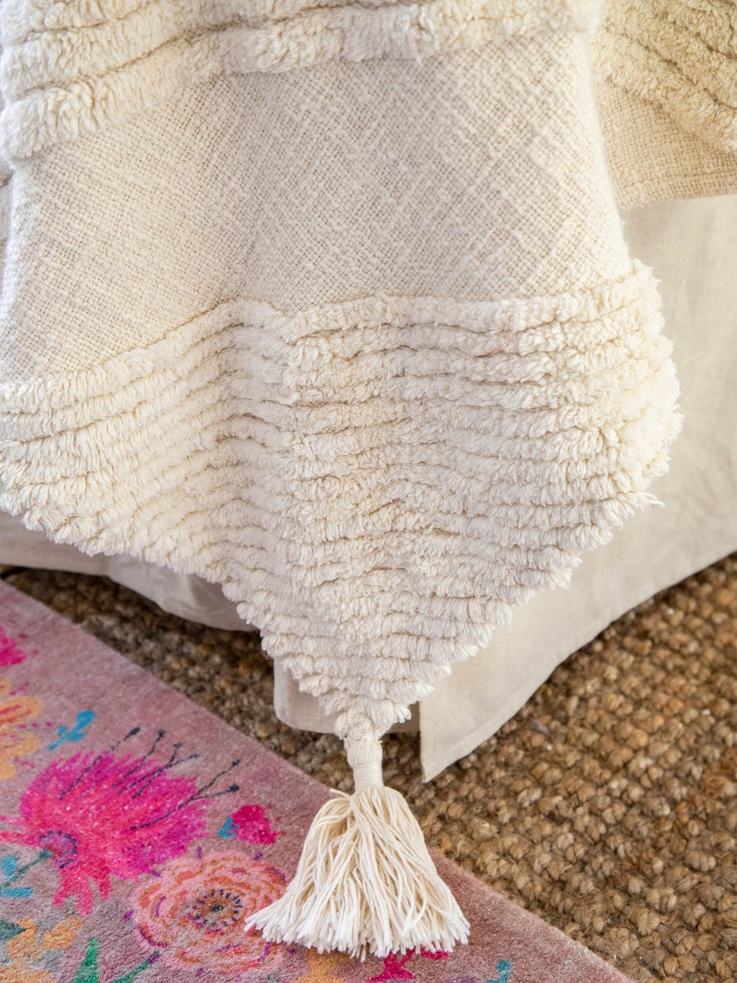 Natural Life Diamond Tufted Coverlet 10 Natural Life Diamond Tufted Coverlet