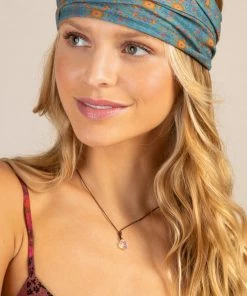 Natural Life Crystal Heart Necklace ACCESSORIES 7 Natural Life Crystal Heart Necklace ACCESSORIES