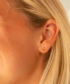 Natural Life Perfect Tiny Studs