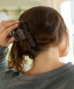 Natural Life Back To Campus Boucle Hair Claw 9 Natural Life Back To Campus Boucle Hair Claw