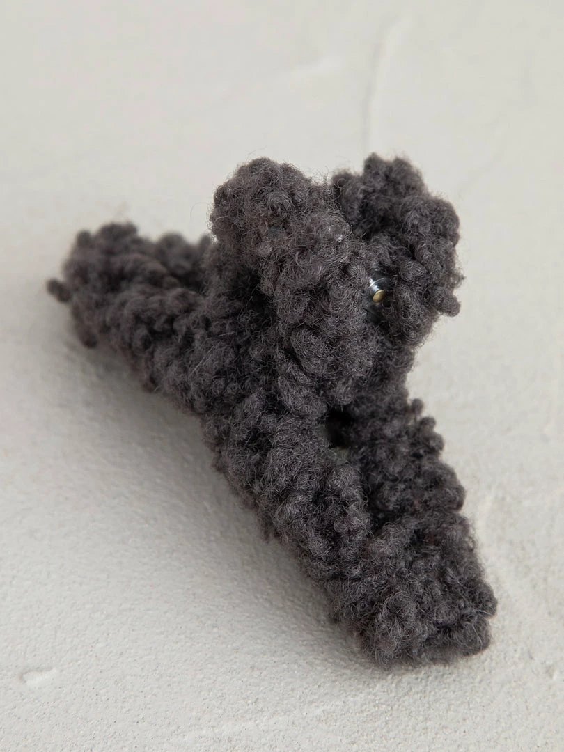 Natural Life Back To Campus Boucle Hair Claw 3 Natural Life Back To Campus Boucle Hair Claw