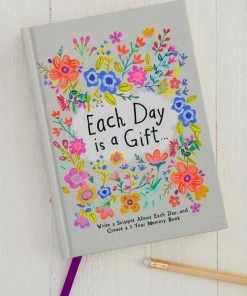 Natural Life Back To Campus 5 Year Journal