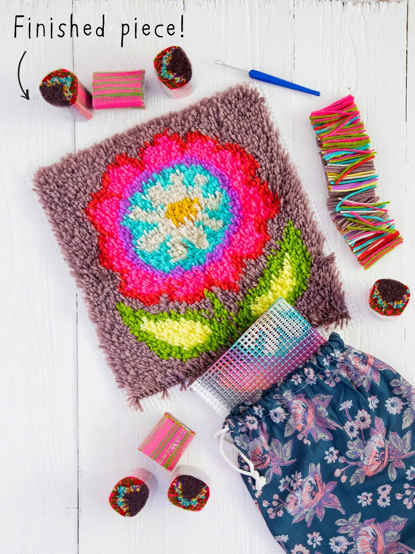 Natural Life FUN & GIFTS Latch Hook Kit 6 Natural Life FUN & GIFTS Latch Hook Kit