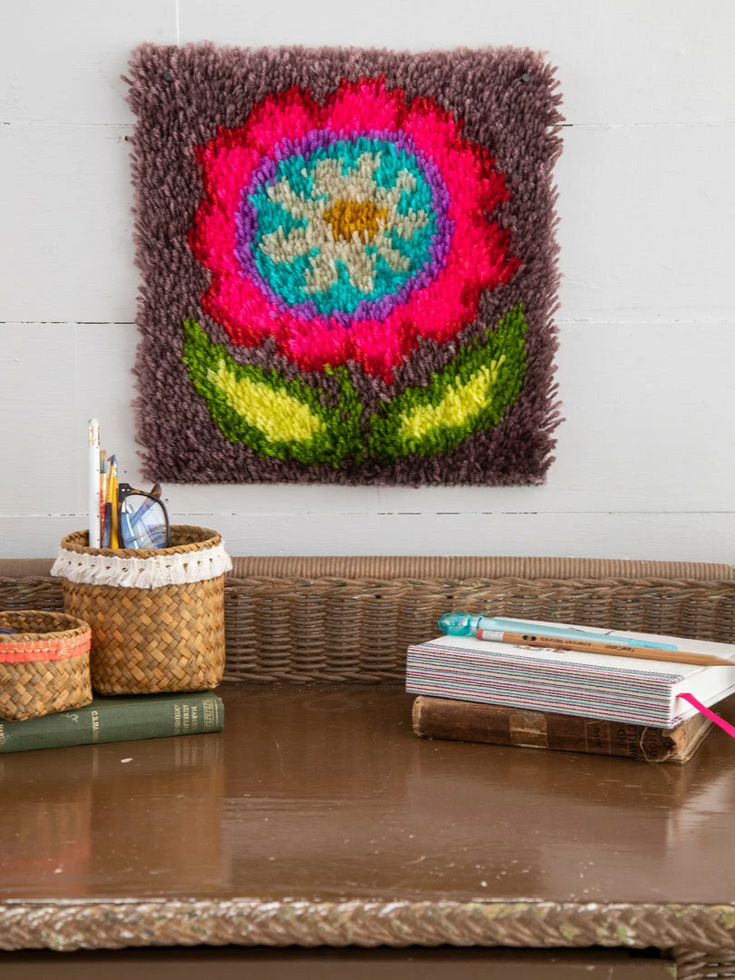 Natural Life FUN & GIFTS Latch Hook Kit 4 Natural Life FUN & GIFTS Latch Hook Kit