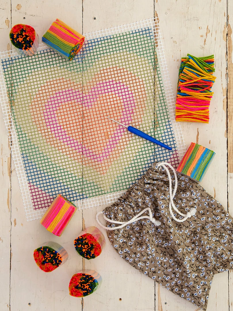 Natural Life FUN & GIFTS Latch Hook Kit 9 Natural Life FUN & GIFTS Latch Hook Kit