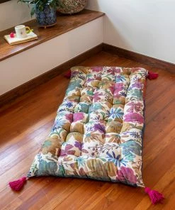 Natural Life Tufted Lounge Bed