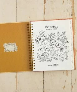 Natural Life 2022-23 17 Month Planner Gifts & Fun Things