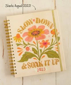Natural Life 2022-23 17 Month Planner Gifts & Fun Things
