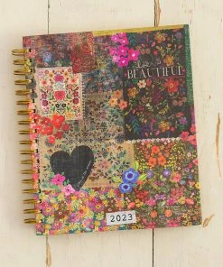 Natural Life 2022-23 17 Month Planner Gifts & Fun Things