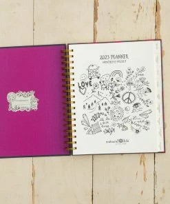 Natural Life 2022-23 17 Month Planner Gifts & Fun Things