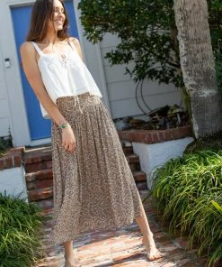 Natural Life NEW & TRENDING Cara Top