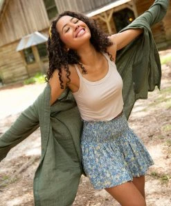 Natural Life NEW & TRENDING Laid Back Button Down