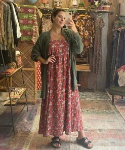 Natural Life NEW & TRENDING Laid Back Button Down