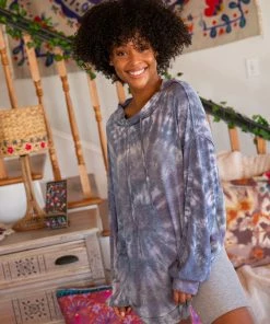 Natural Life CLOTHES Favorite Tie-Dye Top