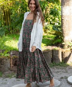 Natural Life NEW & TRENDING Laid Back Button Down