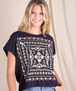 Natural Life NEW & TRENDING Frankie Tee