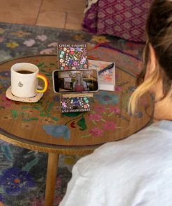 Natural Life NEW & TRENDING Phone Stand