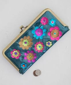 Natural Life ACCESSORIES Kisslock Wallet